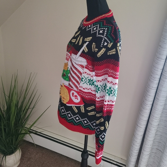 🍔BLIZZARD BAY Men's Ugly Christmas Sweater "Jolly Burger" Size Small - Picture 4 of 8